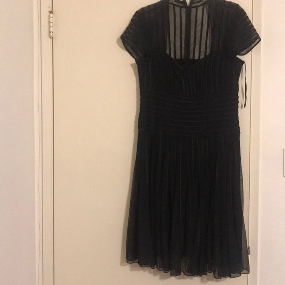 Dress ( JS Collection ) - Picture 2 of 9
